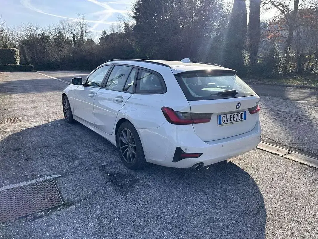 Usata BMW 318 Advantage 150 CV (110 kW) 2020 Bianco Station wagon