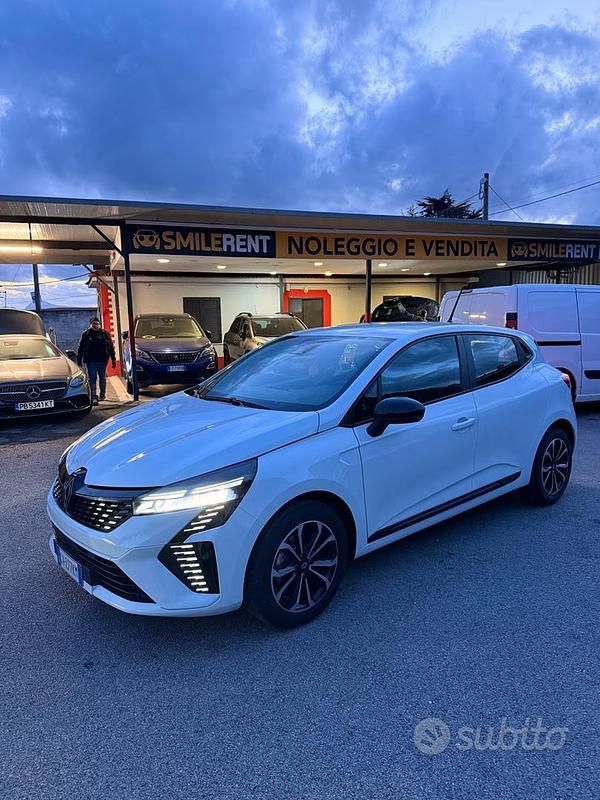 Nuova Renault Clio V Evolution 100 CV (73 kW) 2025 Bianco Berlina