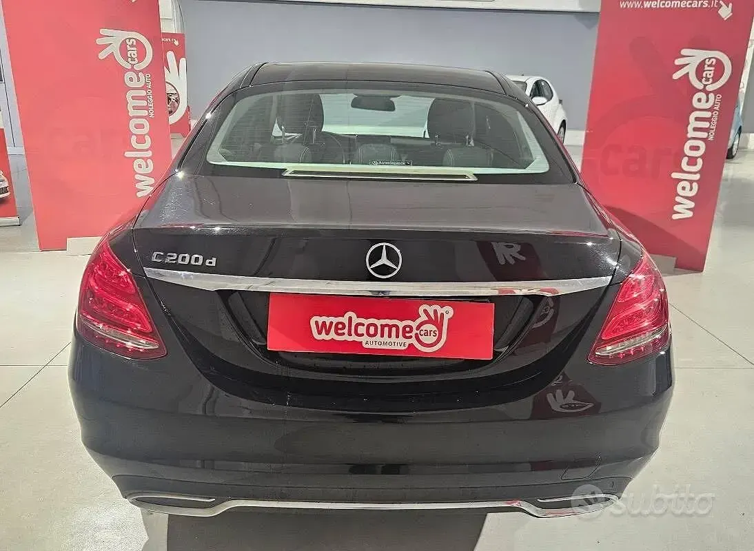 Usata Mercedes C200 Business 136 CV (100 kW) 2018 Nero Berlina