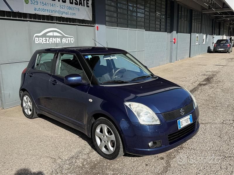 Usata Suzuki Swift GLX 92 CV (67 kW) 2006 Blu Utilitaria