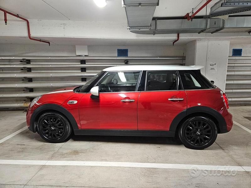 Usata Mini Cooper S 192 CV (141 kW) 2016 Rosso Utilitaria