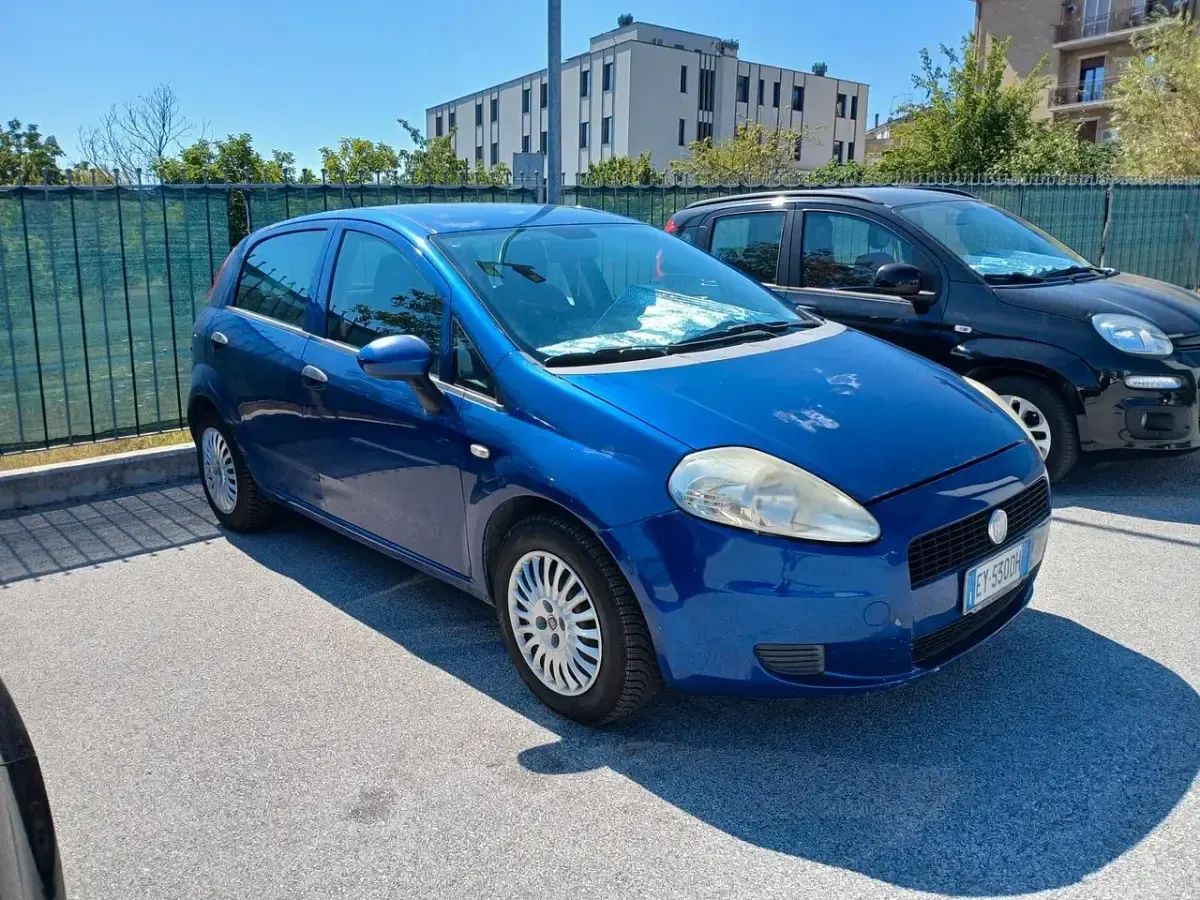 Usata Fiat Grande Punto 75 CV (55 kW) 2010 Utilitaria