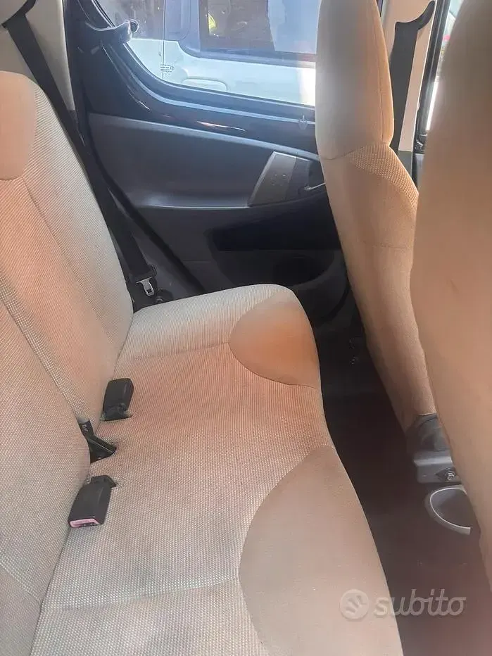 Usata Toyota Aygo 68 CV (50 kW) 2010 Utilitaria
