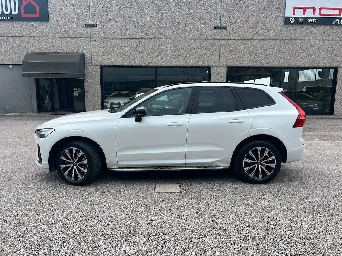 Usata Volvo XC60 Plus 197 CV (144 kW) 2024 Bianco SUV