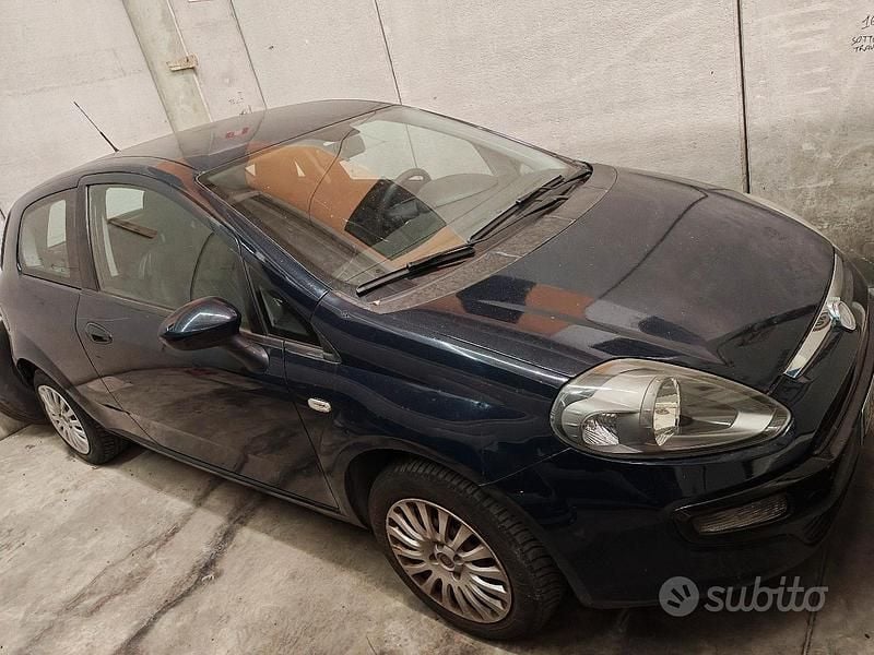 Usata Fiat Punto 80 CV (58 kW) 2014 Grigio Utilitaria