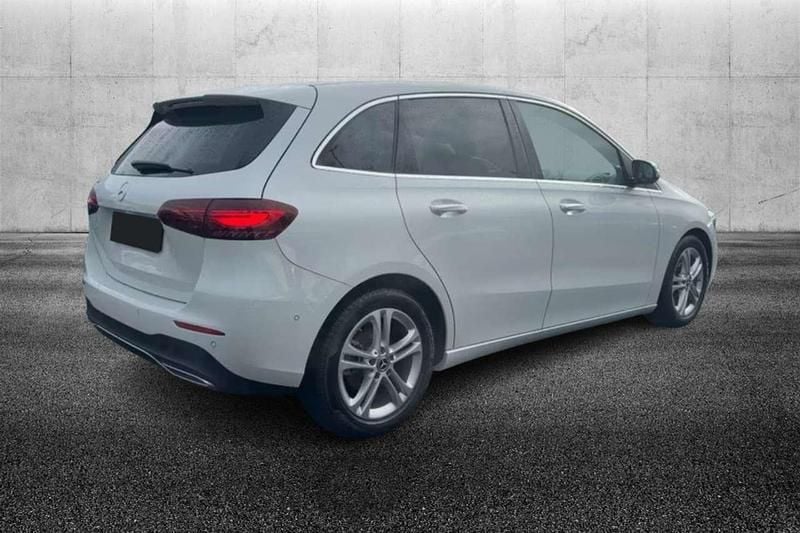 Gebraucht Mercedes B180 Advanced 136 PS (100 kW) 2024 Weiß Van / Kleinbus