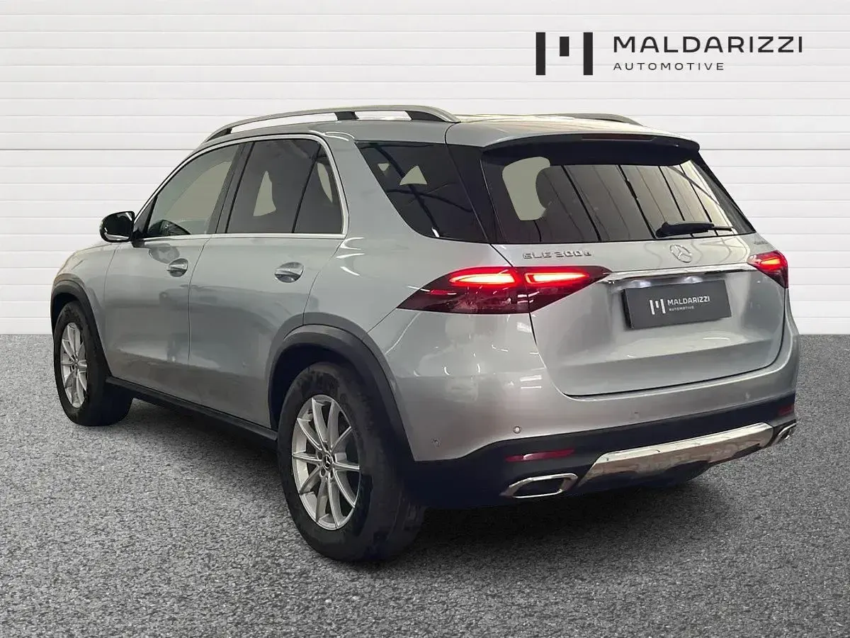 Usata Mercedes GLE300 Advanced 269 CV (197 kW) 2025 Argento high tech SUV