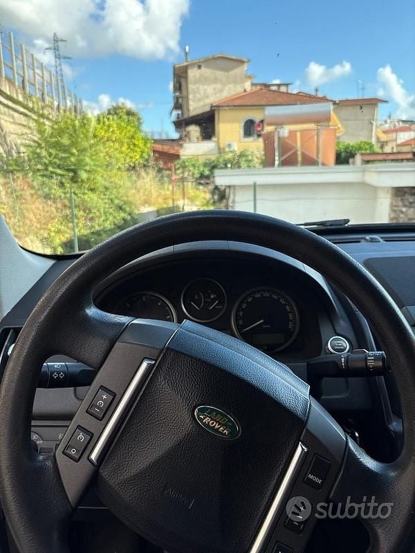 Grigio Usata 2008 Land Rover Freelander 2 SUV | 5200 € (Buon prezzo) - Immagine 1/4