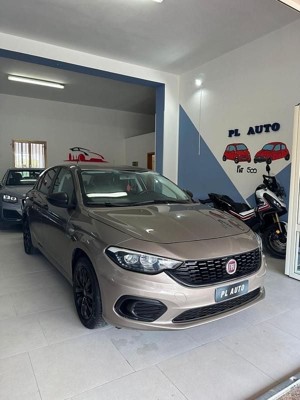 Usata Fiat Tipo Street 95 CV (69 kW) 2020 Marrone Berlina
