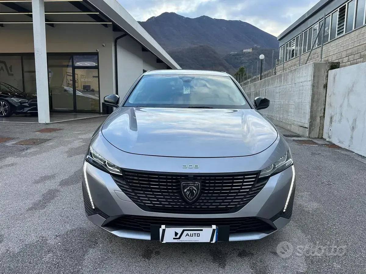 Usata Peugeot 308 SW Allure 131 CV (96 kW) 2022 Station wagon