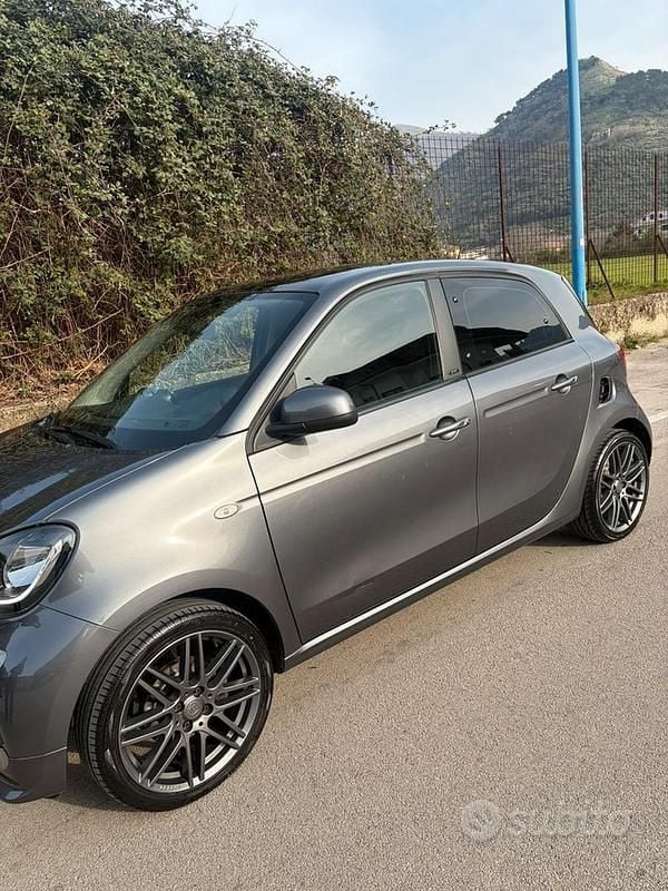 Usata Smart ForFour Brabus 2018 Grigio Utilitaria