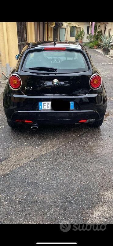 Usato 2011 Alfa Romeo MiTo 1.4 Benzin 105 CV (6.800 €)