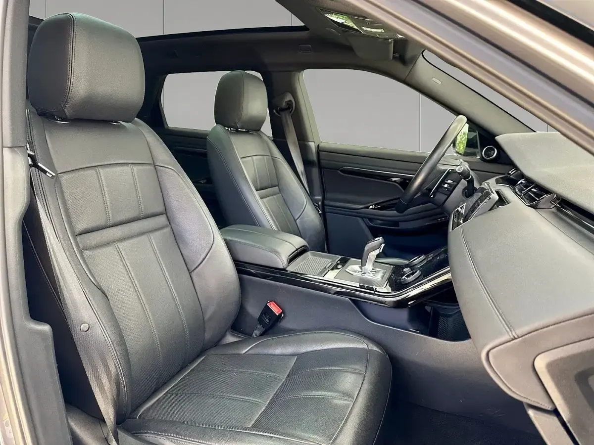 Usata Land Rover Range Rover evoque SE Dynamic 163 CV (119 kW) 2022 Eiger grey SUV