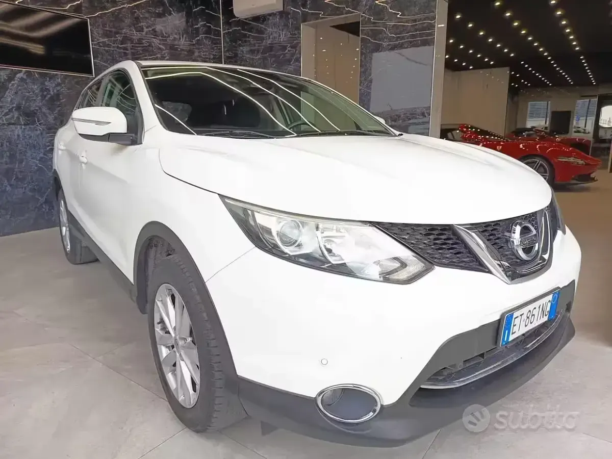 Usata Nissan Qashqai Visia 116 CV (85 kW) 2014 Bianco SUV