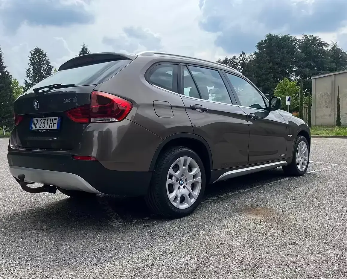 Usata BMW X1 204 CV (150 kW) 2012 Marrone SUV