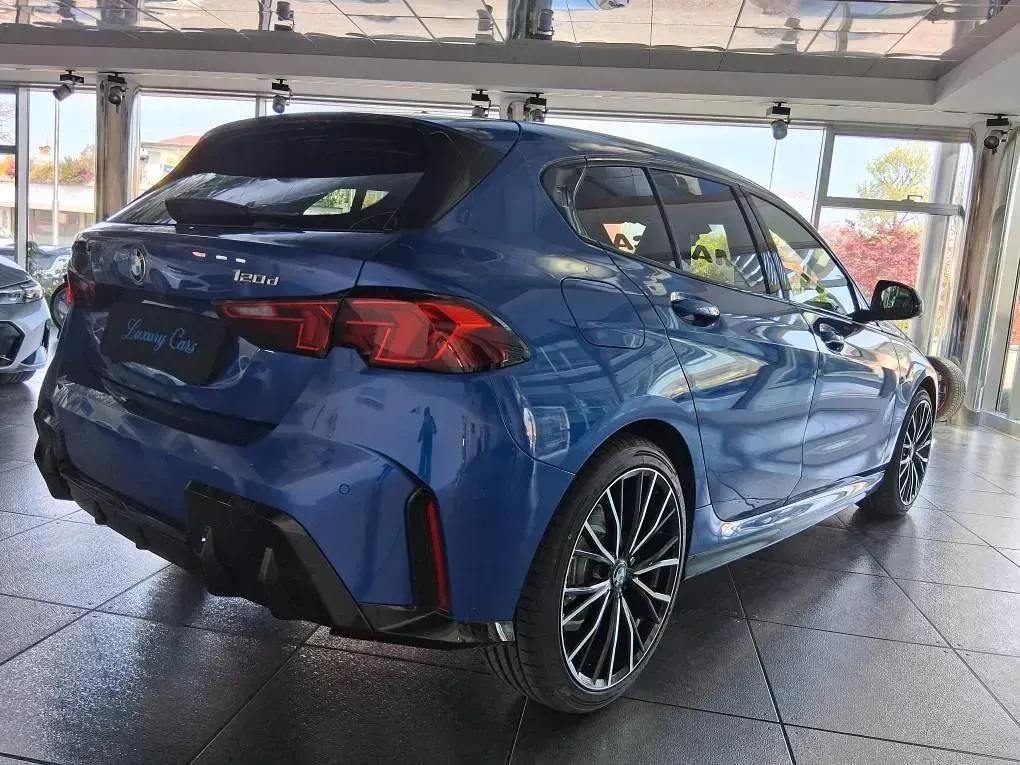 Usata BMW 120 M Sport 149 CV (109 kW) 2024 Blu Berlina