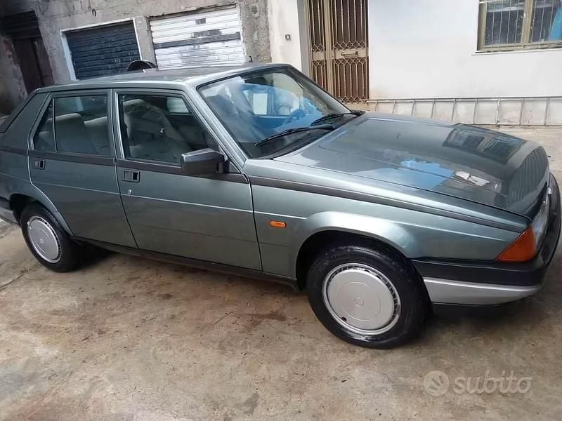 Usata Alfa Romeo 75 110 CV (80 kW) 1986 Berlina