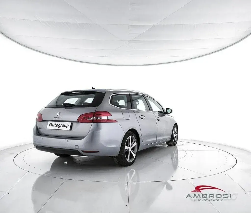 Usata Peugeot 308 SW Allure 131 CV (96 kW) 2018 Grigio Station wagon
