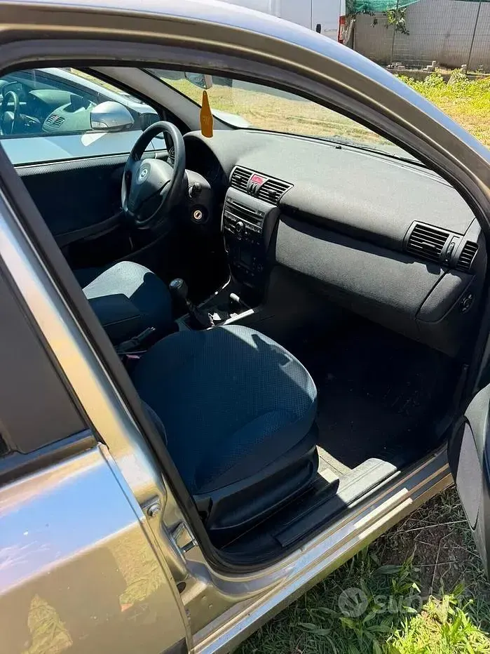 Usata Fiat Stilo Dynamic 103 CV (75 kW) 2003 Grigio Berlina