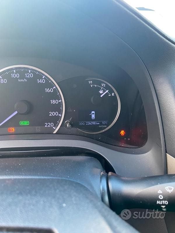 Usata Lexus CT200h 2014 Grigio Berlina