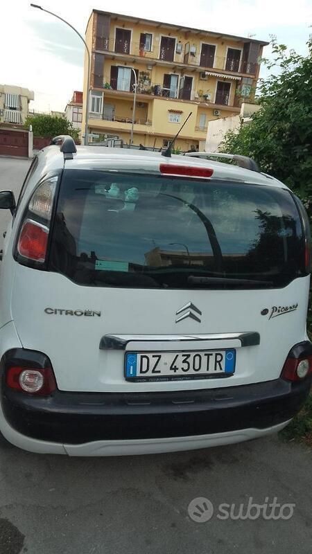 Usata Citroën C3 Picasso 92 CV (67 kW) 2011 Bianco Monovolume