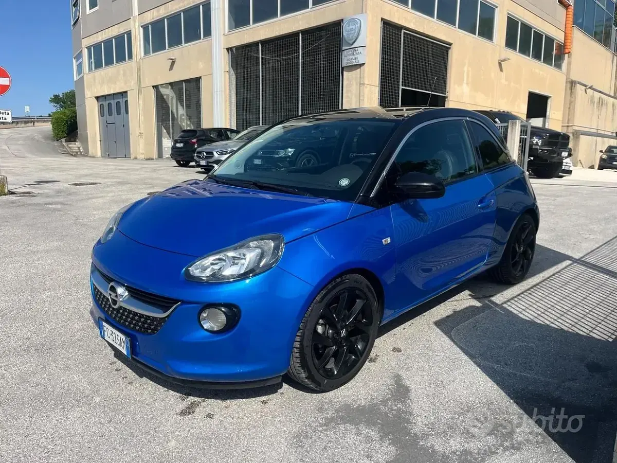 Usata Opel Adam 87 CV (63 kW) 2016 Blu Utilitaria