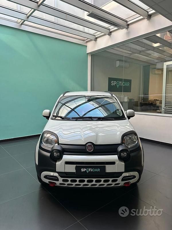 Bianco Usata 2024 Fiat Panda Cross Tre volumi | 11.900 € (Buon prezzo) - Immagine 1/4
