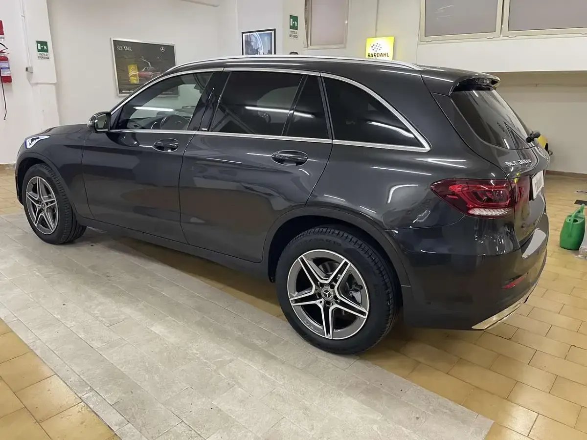 Usata Mercedes GLC300 Premium Plus 245 CV (180 kW) 2019 Grigio SUV