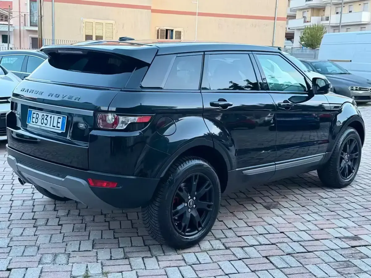 Käytetty Land Rover Range Rover evoque Prestige 150 HP (110 kW) 2012 Musta Katumaasturi