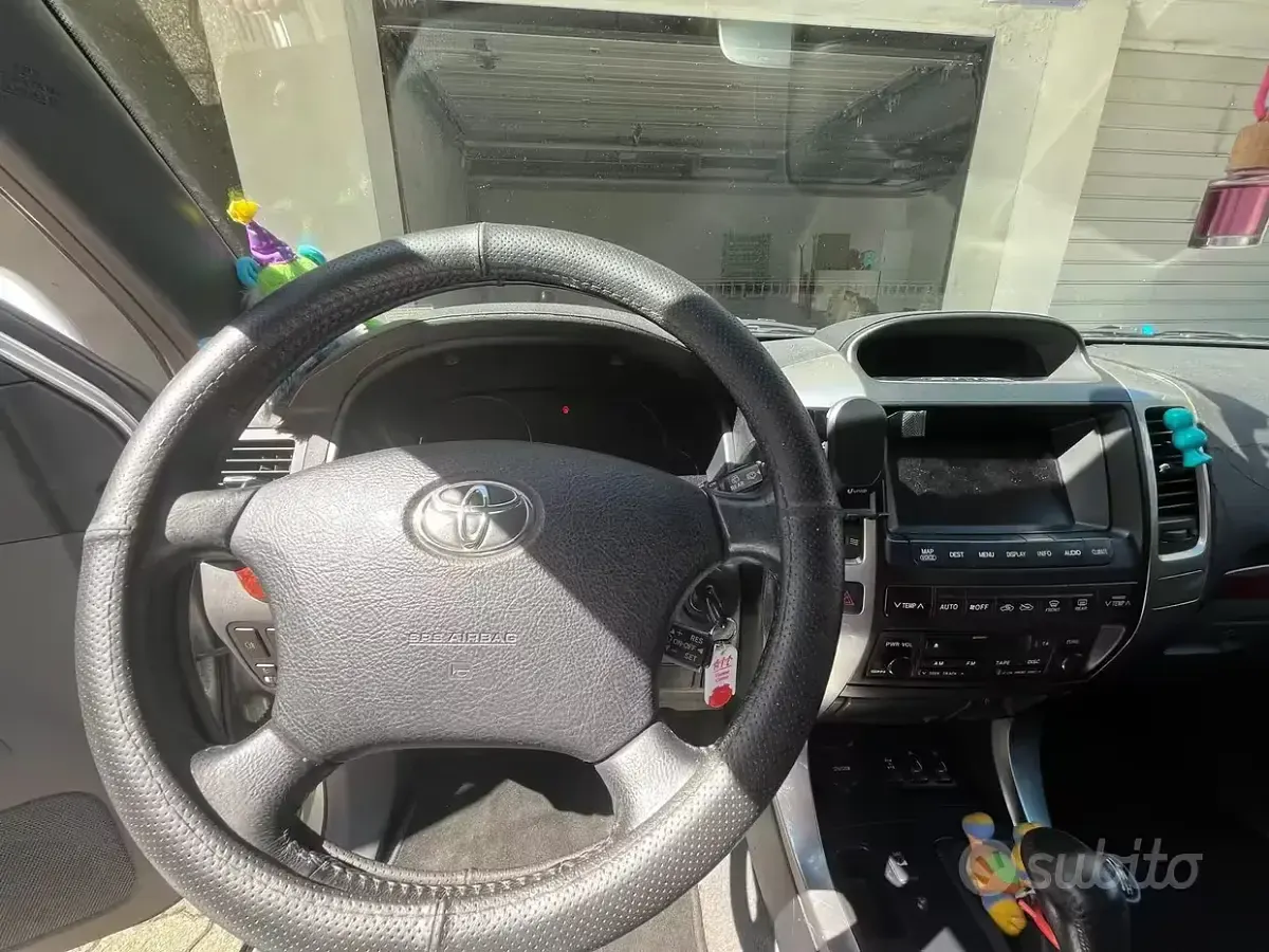 Usata Toyota Land Cruiser 166 CV (122 kW) 2004 Grigio SUV