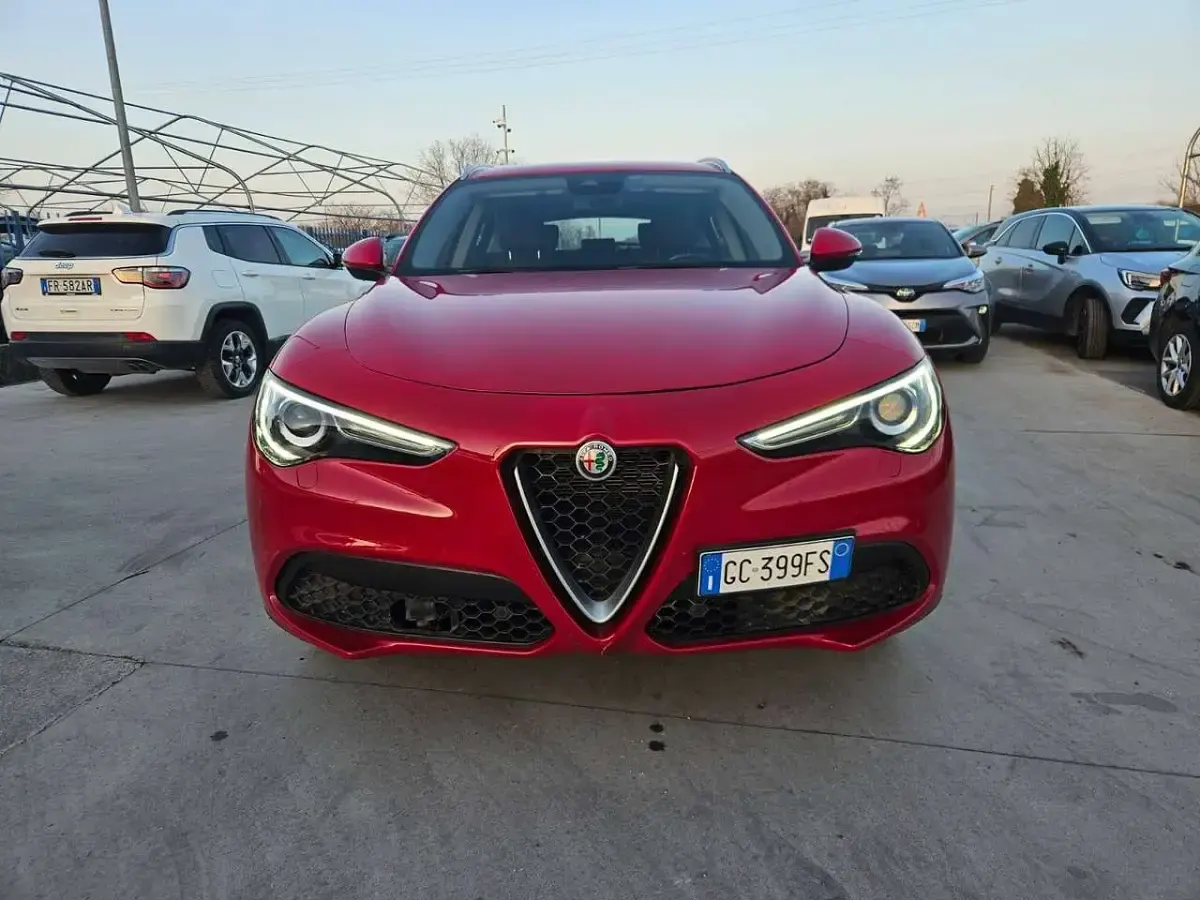 Usata Alfa Romeo Stelvio Executive 190 CV (139 kW) 2020 Rosso SUV