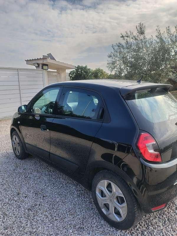 Usata Renault Twingo 30 kW (42 CV) 2023 Nero Utilitaria