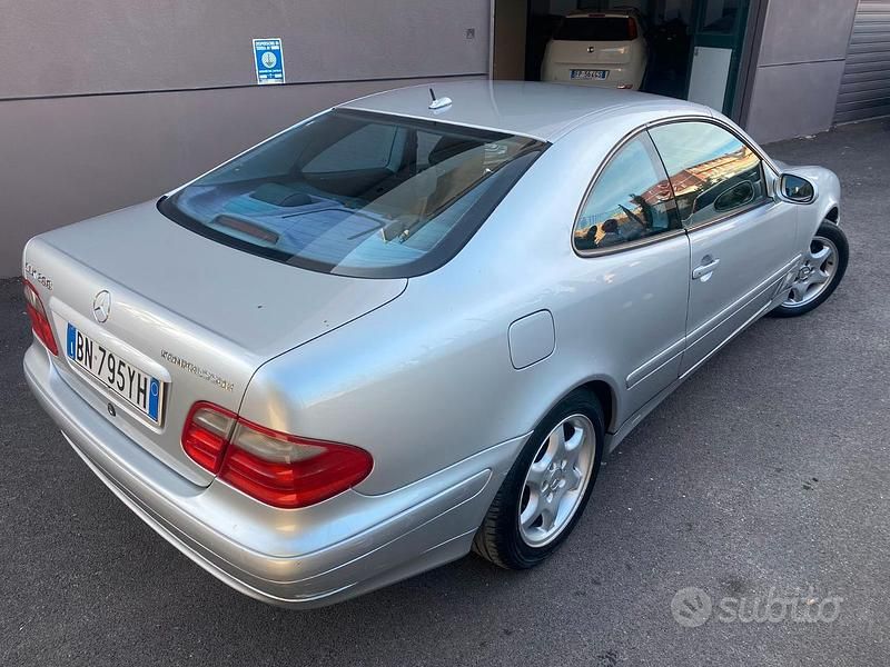 Usata Mercedes CLK200 136 CV (100 kW) 2001 Grigio Coupé