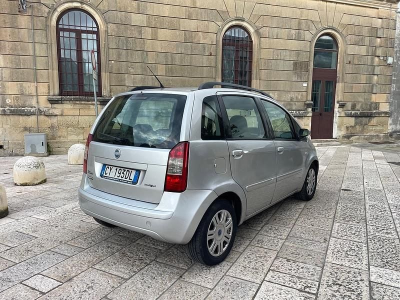 Usata Fiat Idea Dynamic 70 CV (51 kW) 2006 Grigio Monovolume