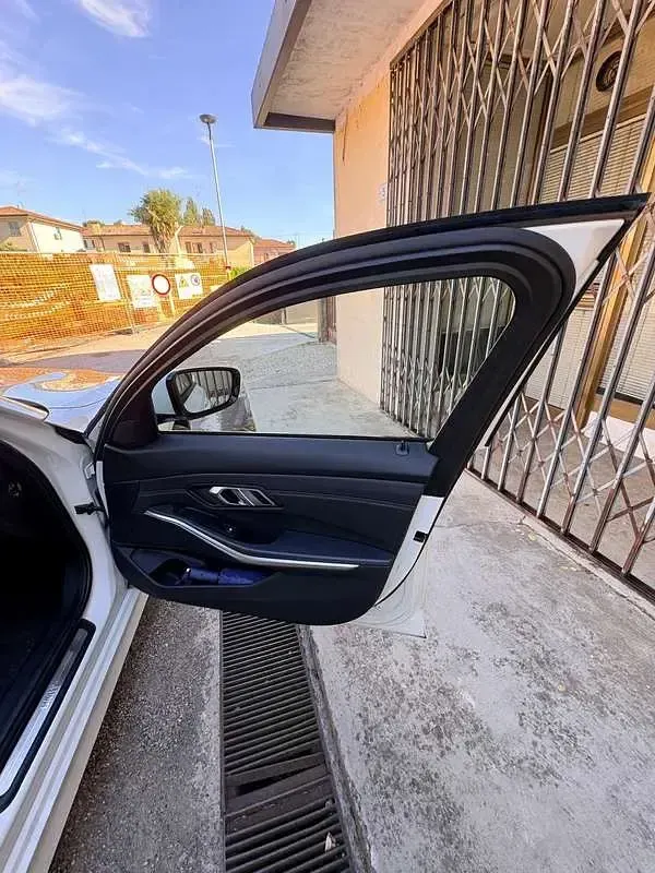 Usata BMW 330 Advantage 258 CV (189 kW) 2020 Station wagon