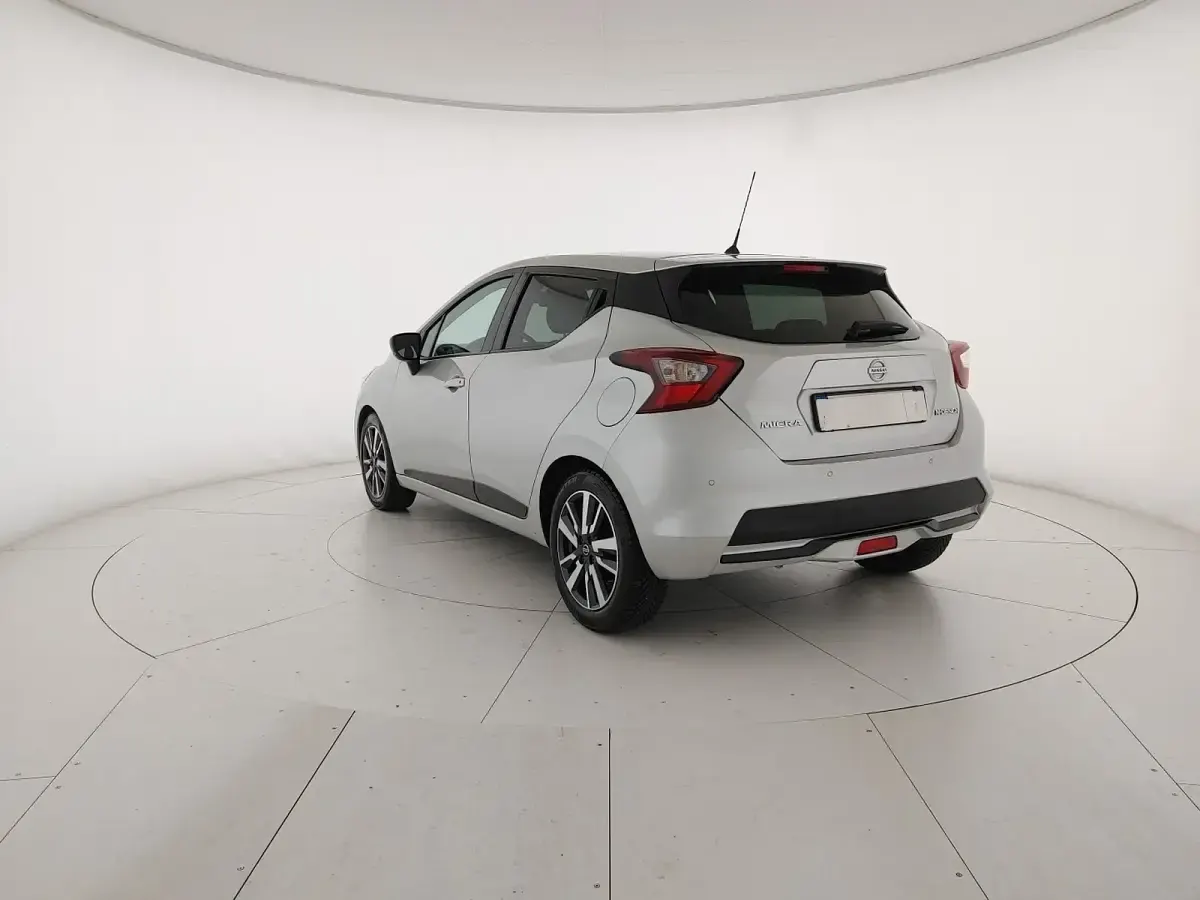 Usata Nissan Micra 92 CV (67 kW) 2021 Argento Utilitaria