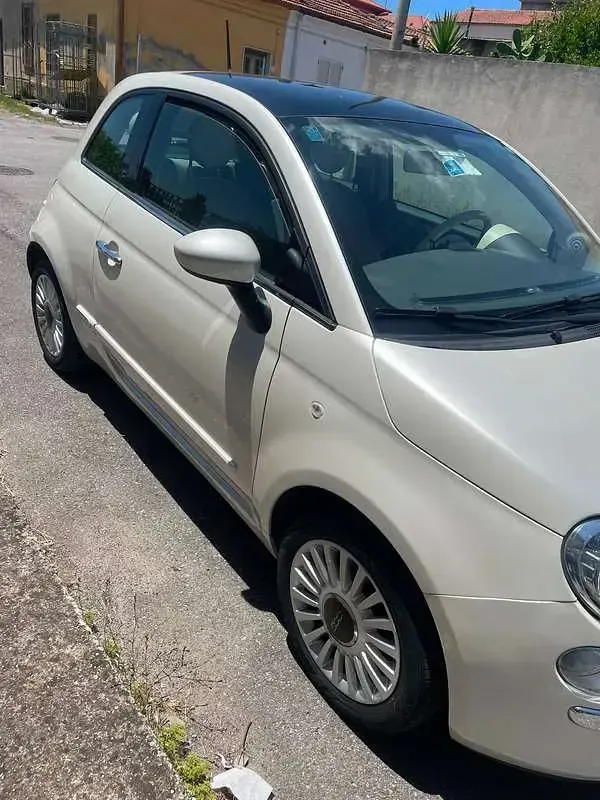 Usata Fiat 500 Lounge 69 CV (50 kW) 2014 Bianco Utilitaria