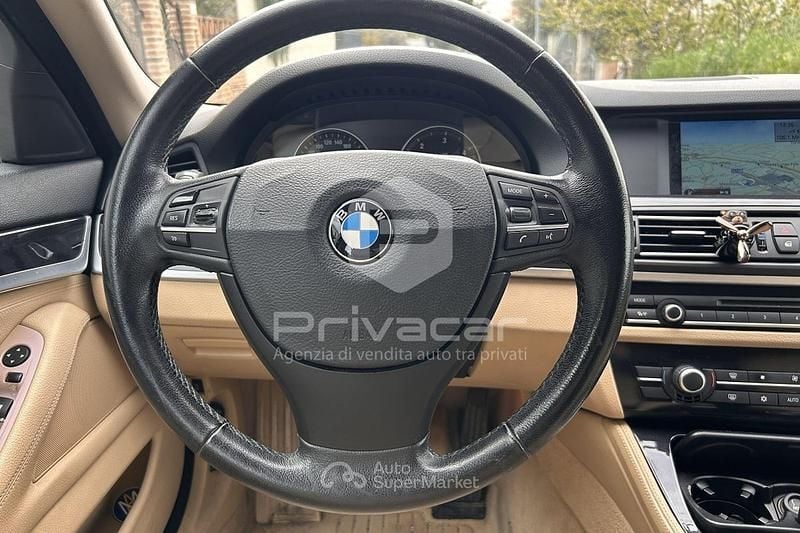 Begagnad BMW 525 Efficient Dynamics 218 HK (160 kW) 2011 Svart Kombi