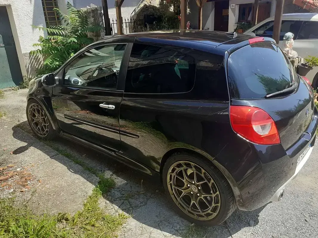 Usata Renault Clio III R.S. 197 CV (144 kW) 2009 Nero Berlina