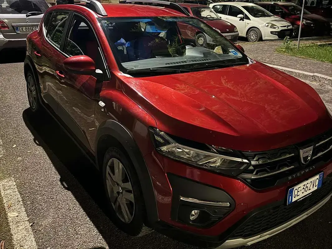 Usata Dacia Sandero Comfort 91 CV (66 kW) 2021 Rosso Berlina