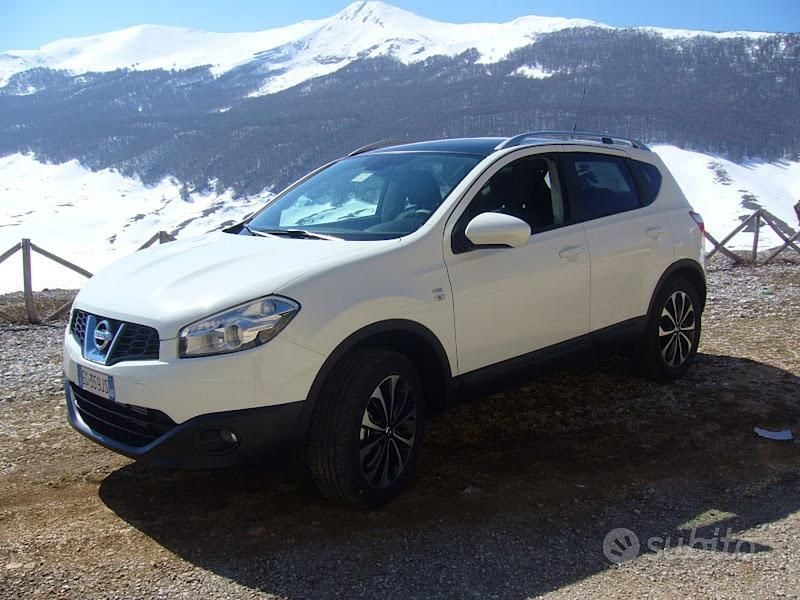 Bianco Usata 2011 Nissan Qashqai N-TEC SUV | 6500 € (Molto cara) - Immagine 1/4