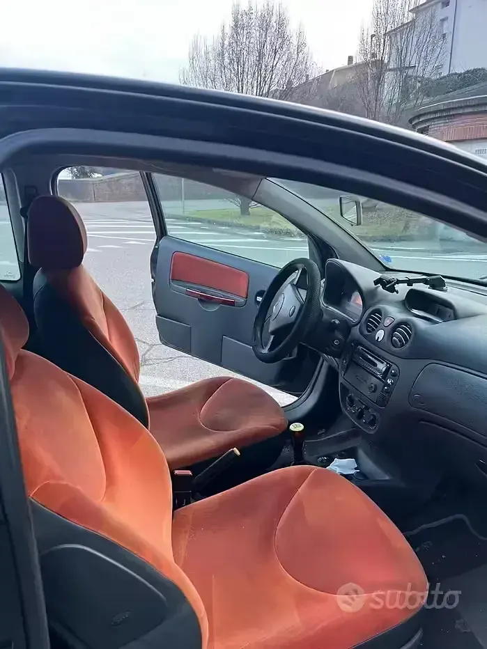 Usata Citroën C2 2003 Nero Utilitaria
