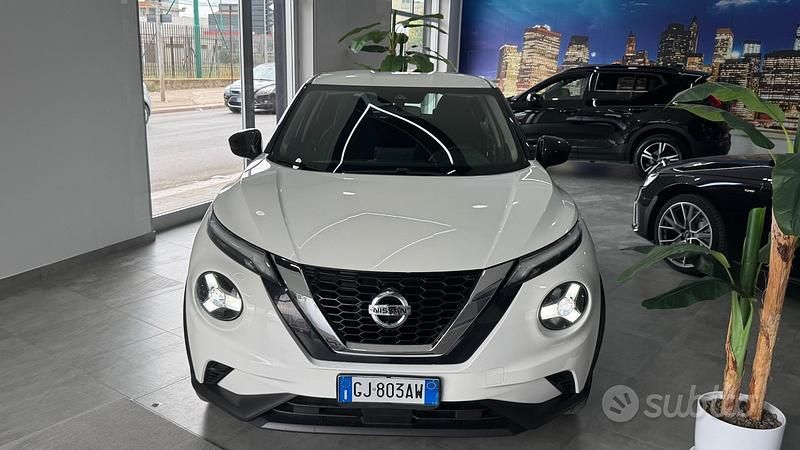 Usata Nissan Juke Acenta 114 CV (83 kW) 2022 Bianco SUV