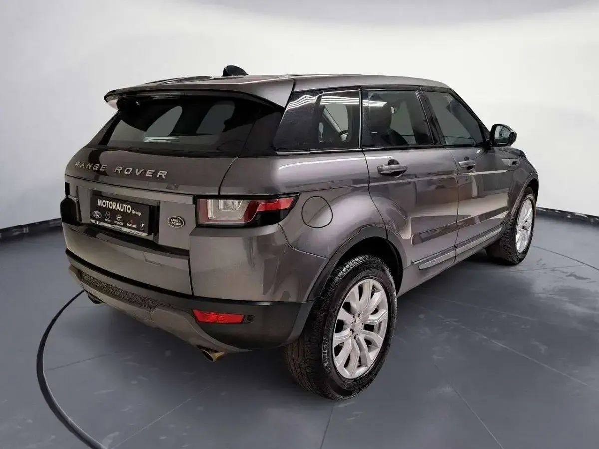 Usata Land Rover Range Rover evoque SE 150 CV (110 kW) 2019 Grigio SUV