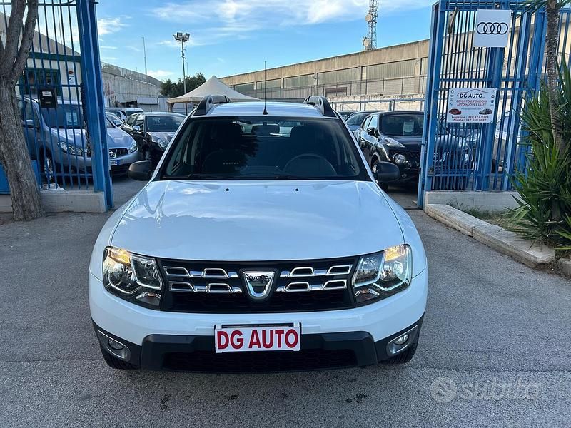 Usata Dacia Duster 109 CV (80 kW) 2015 Bianco SUV