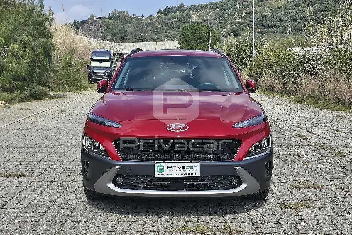 Käytetty Hyundai Kona 120 HP (88 kW) 2022 Punainen Katumaasturi