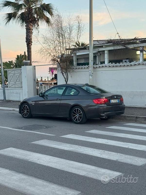 Usata BMW 320 2012 Grigio Coupé