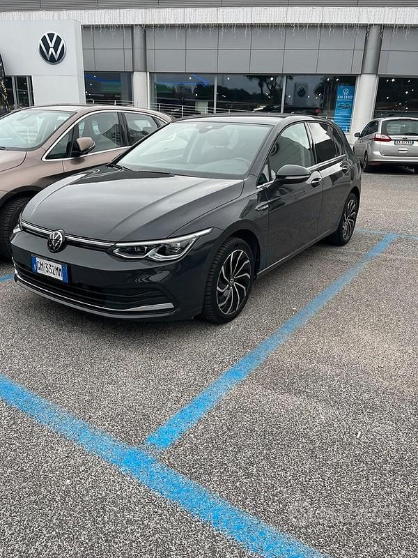 Usata VW Golf VIII Style 2023 Grigio Berlina