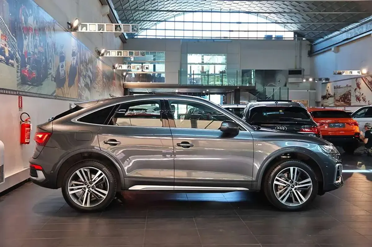 Usata Audi Q5 Sportback S-line plus 265 CV (194 kW) 2022 Grigio SUV