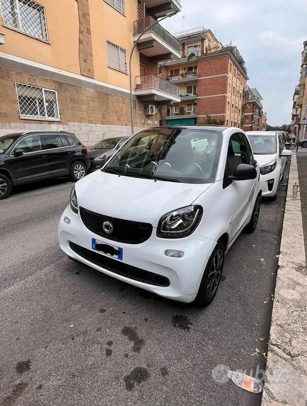 Usata Smart ForTwo Coupé 71 CV (52 kW) 2019 Utilitaria